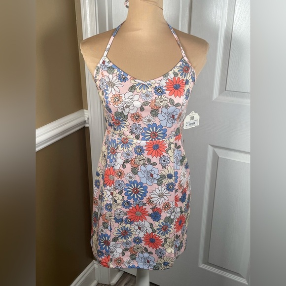 Altar’d State‎ |Vibrant Floral Halter Dress | NWT | Medium - Picture 4 of 9